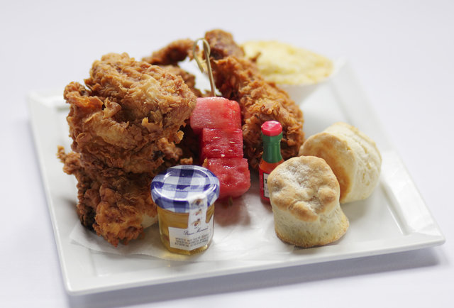 Michy's Bottomless Fried Chicken 