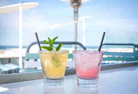 The Ginger Ta-tonka and Drunken Botanist at Cannonball in Mission Beach San Diego.