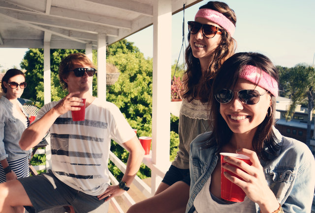 4 Hilarious Headbands in Time for Summer Drinking 