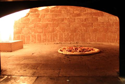 Ottava Via Brick oven pizza