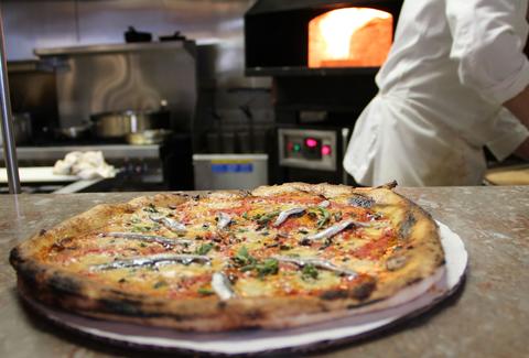 White Pizza at Ottava Via