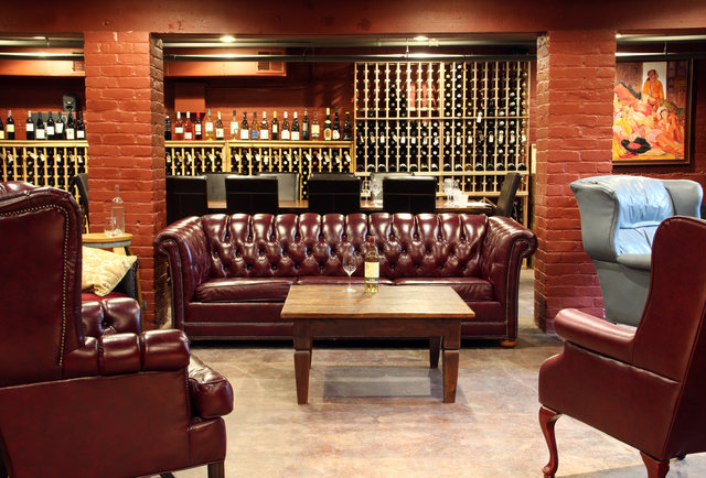 #4. Red Room Lounge