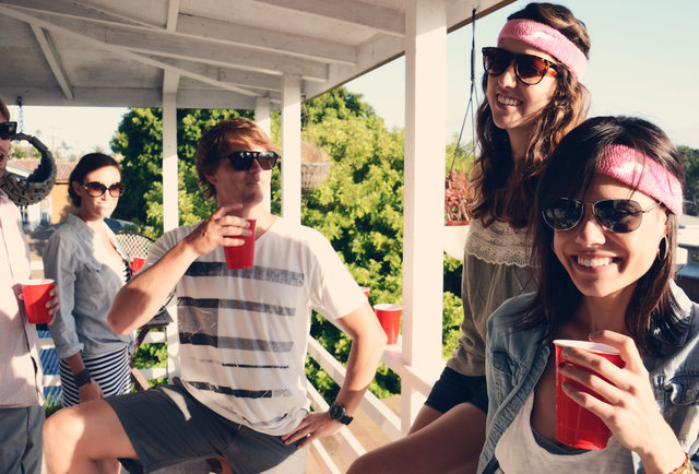 4 Hilarious Headbands in Time for Summer Drinking 