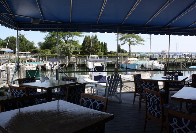 SALT Waterfront Bar and Grill