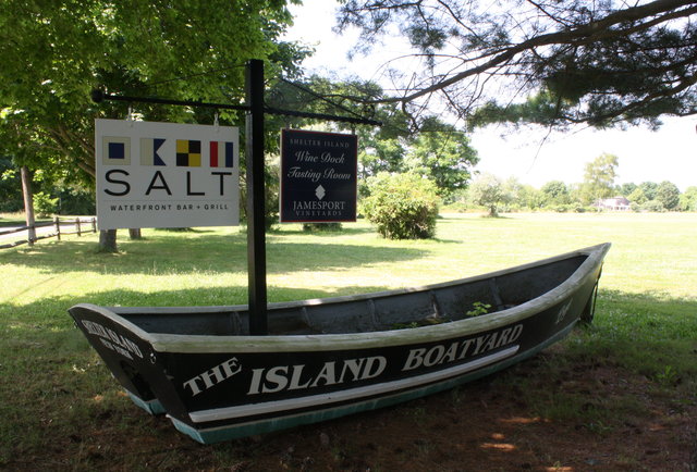 SALT Waterfront Bar and Grill