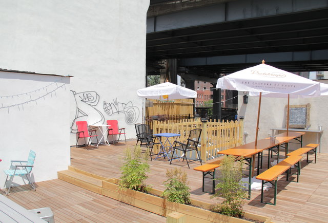 Bia Bar & Grill