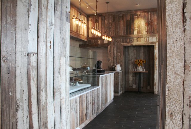 White Oak Kitchen & Cocktails