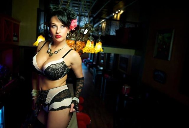 Cherie Amie Lingerie