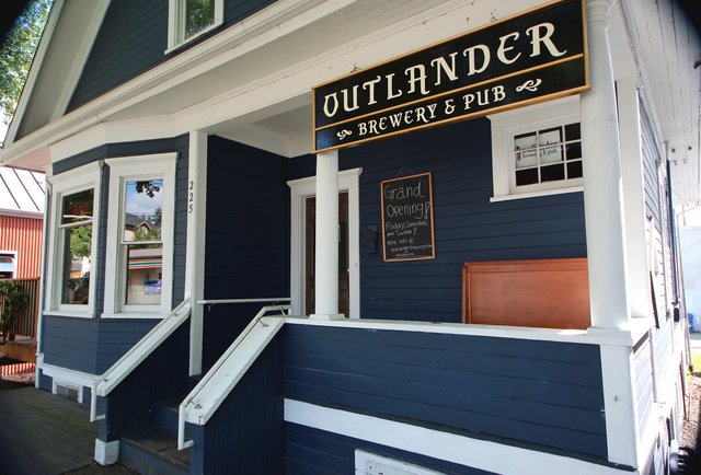 Outlander Brewery & Pub