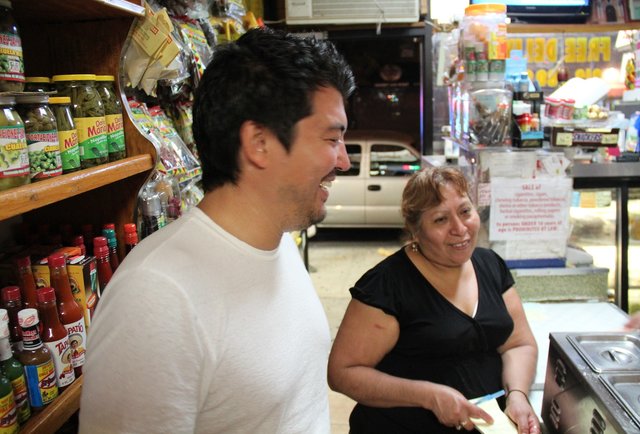 10:05p - Zaragoza Deli