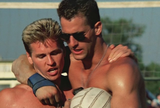 <em>Top Gun</em> Director Tony Scott Jumps Off Bridge