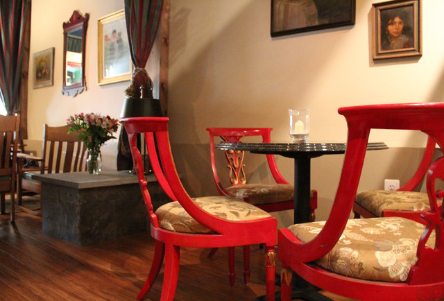 Rittenhouse gets a cocktail bar AND a living room