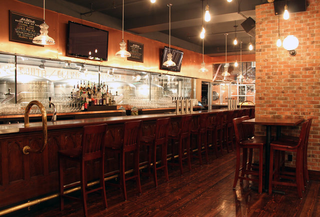 John Harvard's Brewery & Ale House
