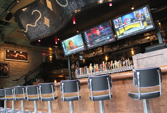 Bar Louie