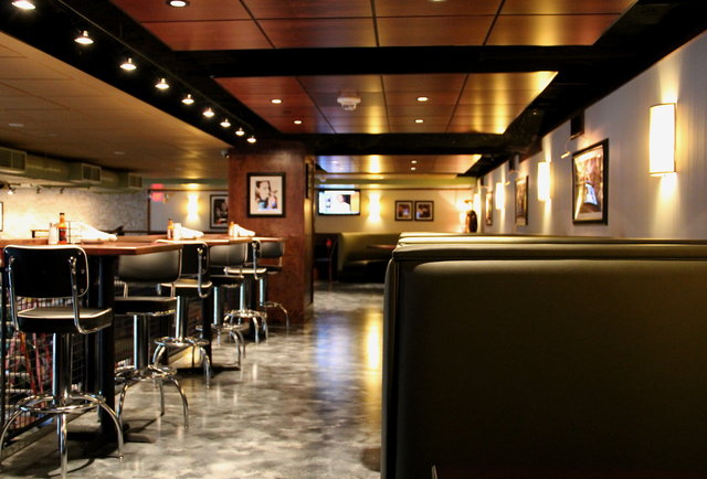 Bar Louie