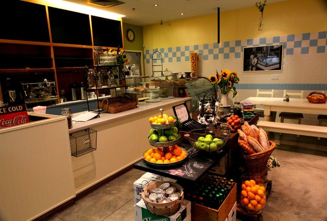 Acme Bakery & Coffee