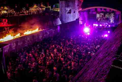 crazy rave party