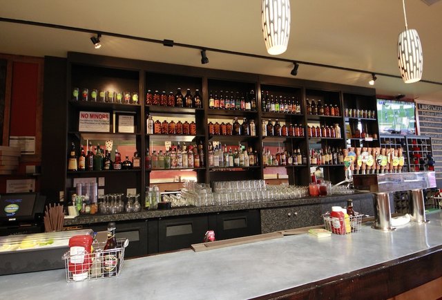 Laurelwood SE Public House