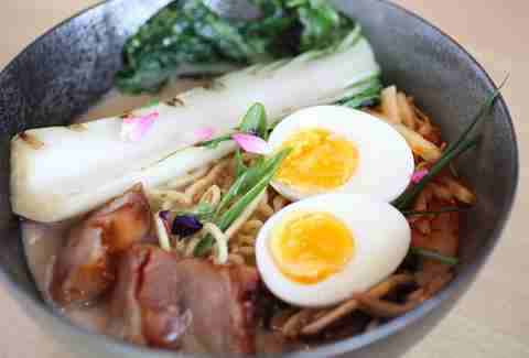 Tonkotsu at Tanoshii Ramen
