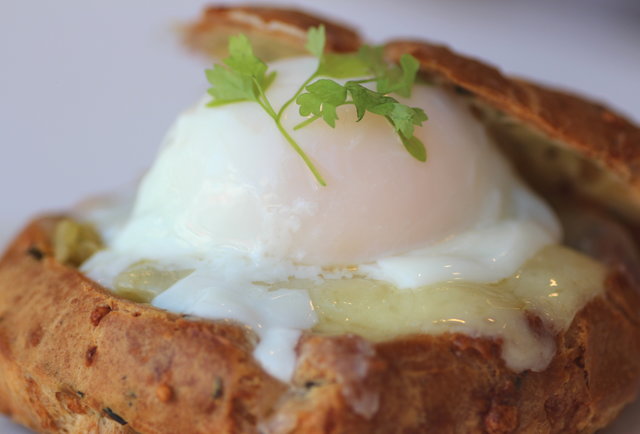 Sando deliciousness from the <em>Top Chef Just Desserts</em> winner