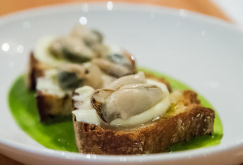 Barnacle Mussels