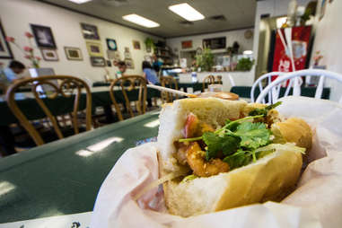 Tam Deli banh mi