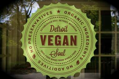 “Catfish” Tofu Fillet Sandwich, Detroit Vegan Soul