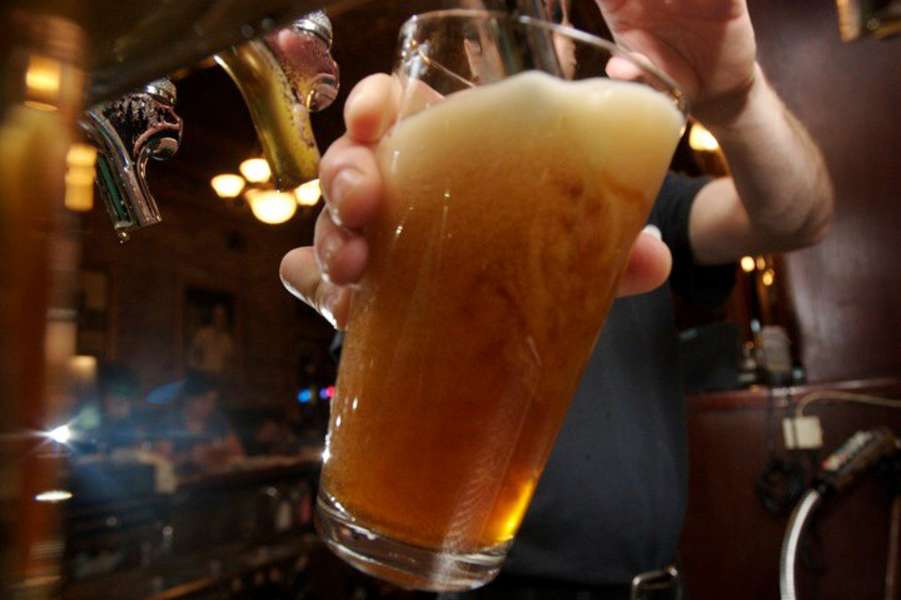 boston-s-5-best-dive-bars-thrillist