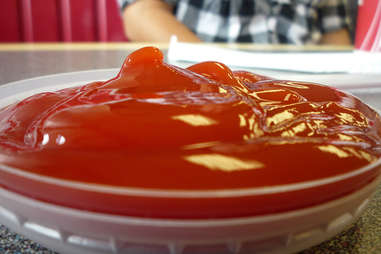 ketchup tub