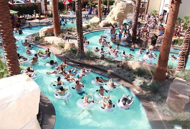 Harrah's Southern California Casino & Resort: A Bar in Valley ...