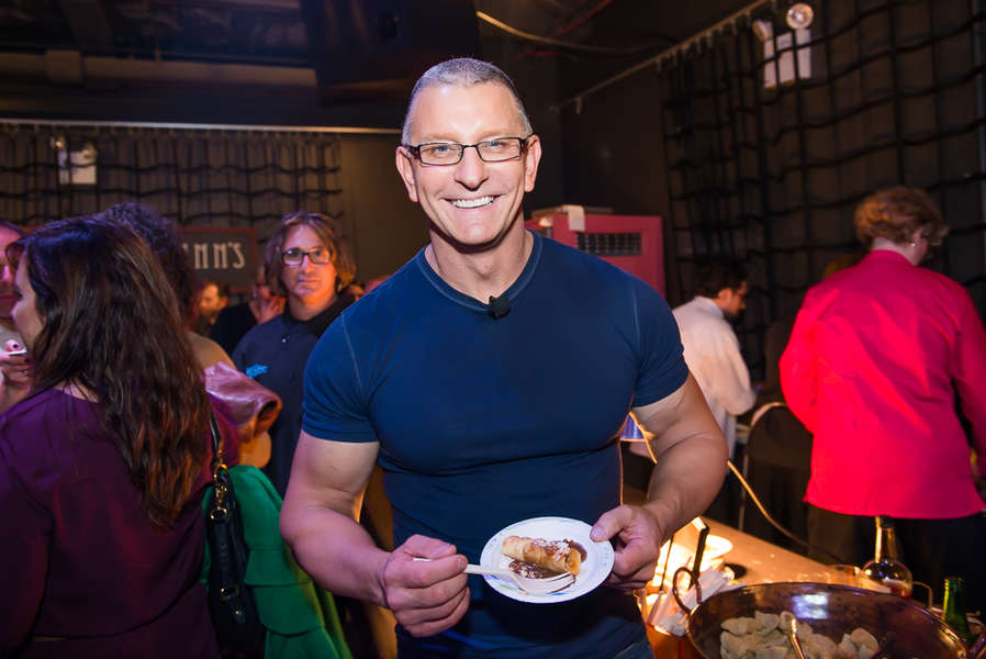 How to make Robert Irvine's BBQ Beef Brisket Cannelloni Thrillist New