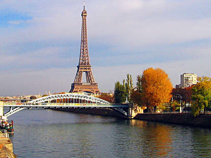 Paris river and Eiffel Tower