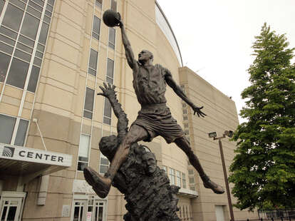 Michael Jordan Statue at the United Center