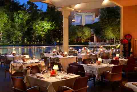 Vegas las steak seafood tender luxor steakhouse steakhouses strip food orbitz eat let them restaurants gladstone choose 8 Best Steakhouses in Vegas - Ranking and Review - Thrillist