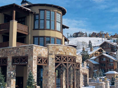 Chateaux Deer Valley building