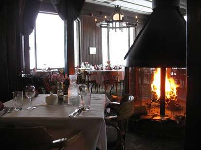 Rustler lodge restaurant with fireplace