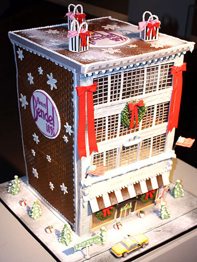 Crazy gingerbread houses from Disney World, The White House, and more ...