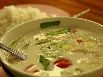 thai coconut curry soup