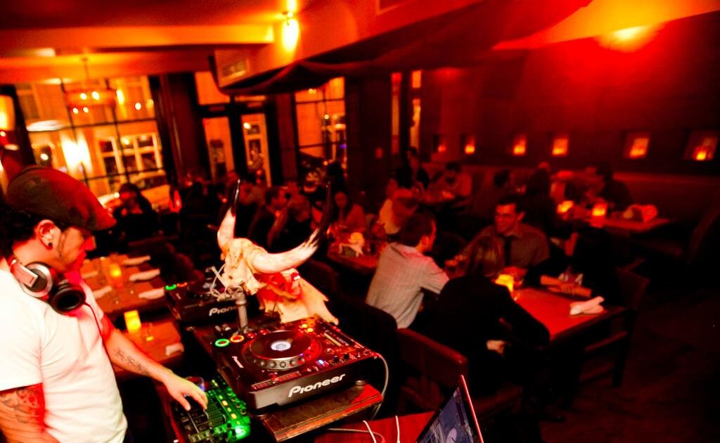 Best Happy Hour Bars in Montreal 5 à 7 Montreal’s top 11 happy hours