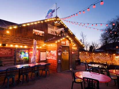 woody creek tavern exterior