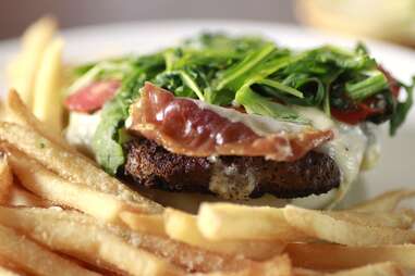 Olive Garden italiano burger