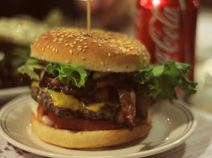 Montreal's Best Burger Restaurants - These are the greatest burger ...