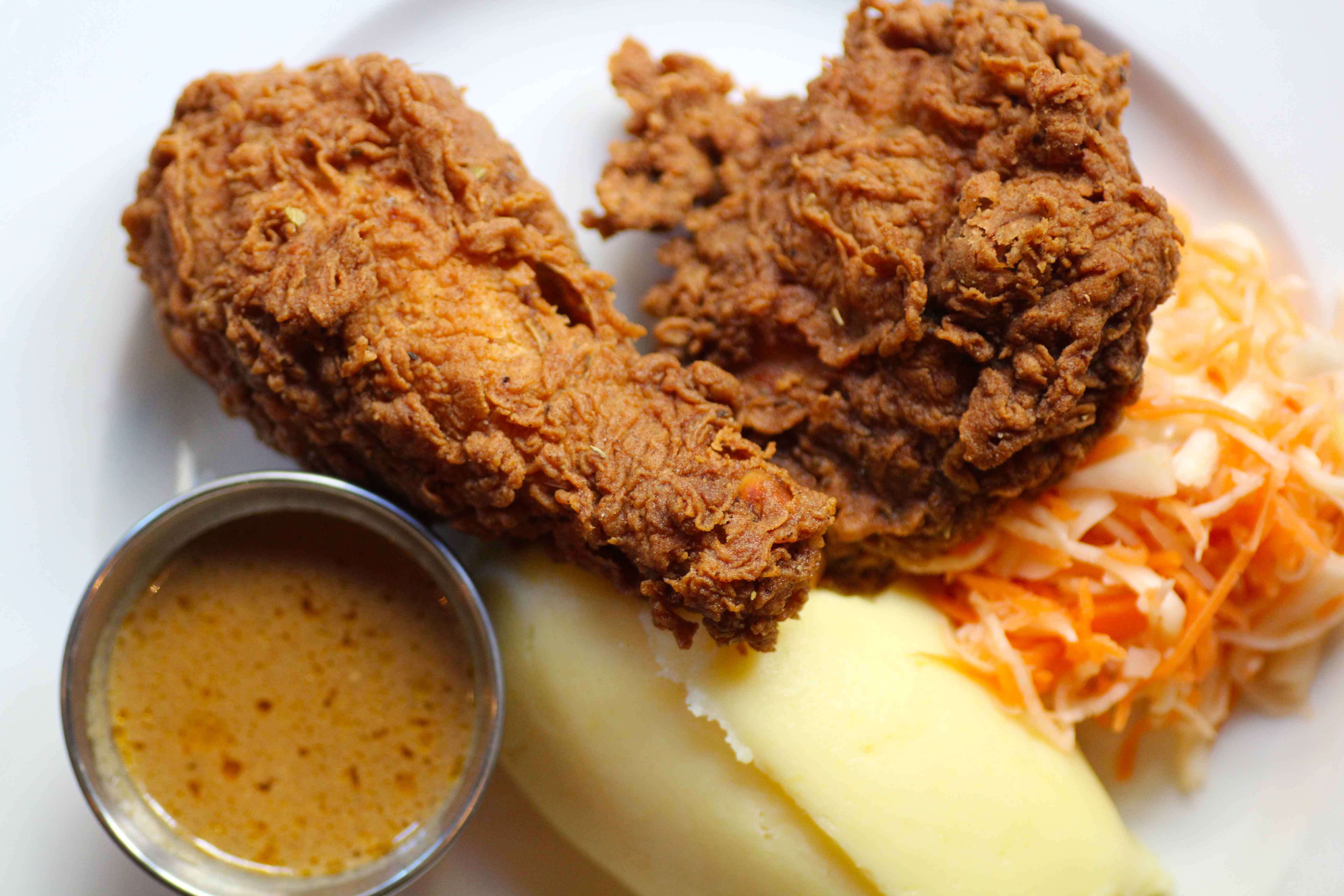 The Best Fried Chicken Restaurants In New Orleans Where To Find The Best Damn Fried Chicken In New Orleans Thrillist