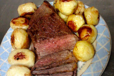 Roast beef and franconia potatoes