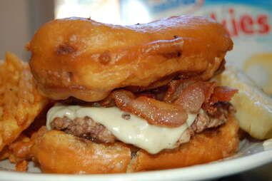 pyt twinkie burger