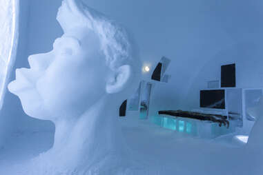 The Narcisus suite at ICEHOTEL 24