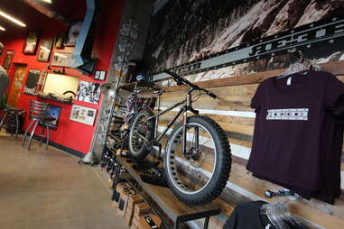 Cyclhops store bike shop