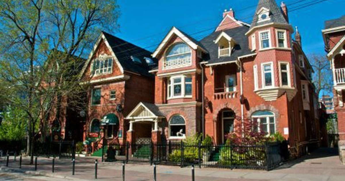Madison Avenue Pub