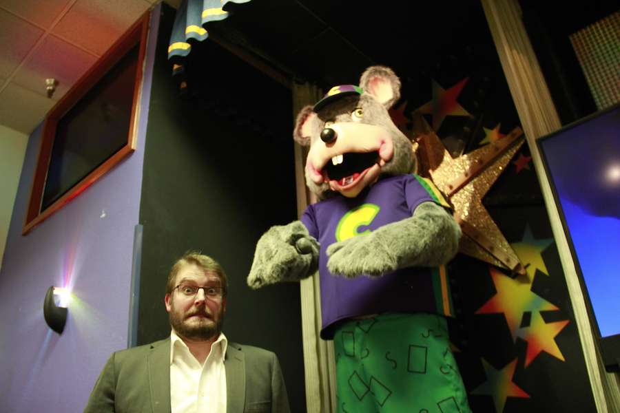 Is Chuck E Cheeses Still The Magical Wonderland You Remember Thrillist