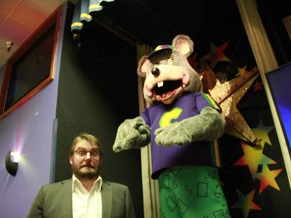 Is Chuck E Cheese S Still The Magical Wonderland You Remember Thrillist